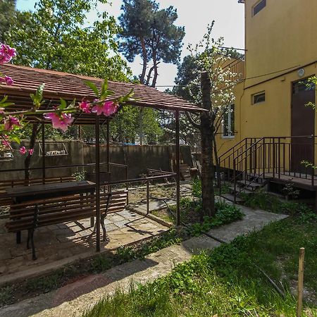 Apartment Gardens 44 تبليسي المظهر الخارجي الصورة