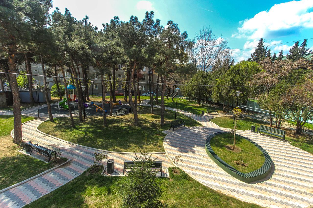 Apartment Gardens 44 تبليسي المظهر الخارجي الصورة